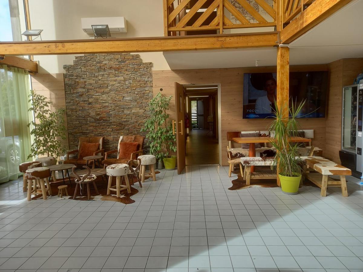 Green Hotels Orleans Nord-Saran Bagian luar foto